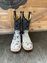 Load image into Gallery viewer, Texas ranch bulldog pinto boot