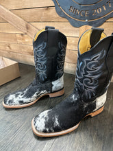 Load image into Gallery viewer, Texas ranch bulldog pinto boots