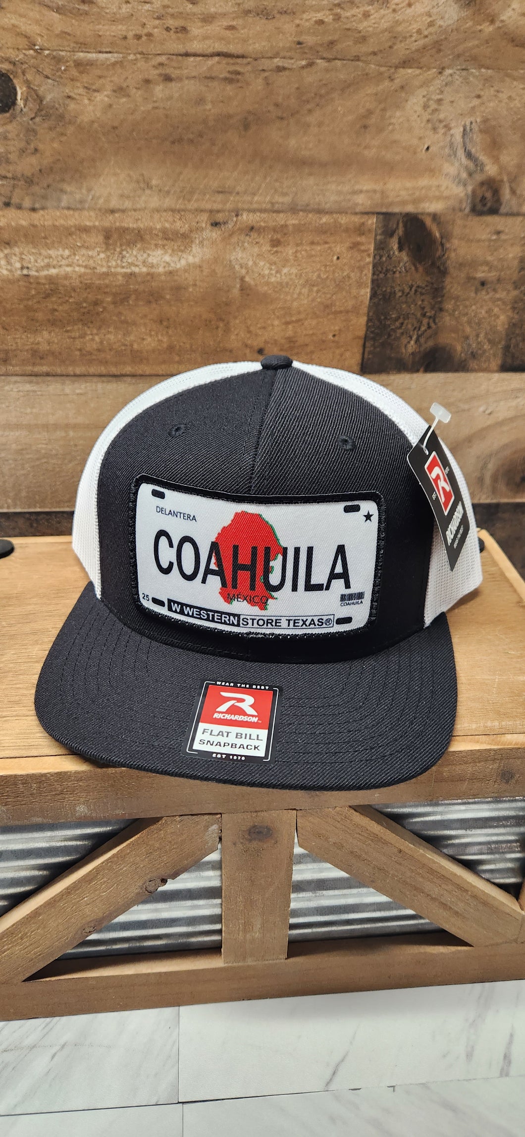 Coahuila R - Black/White