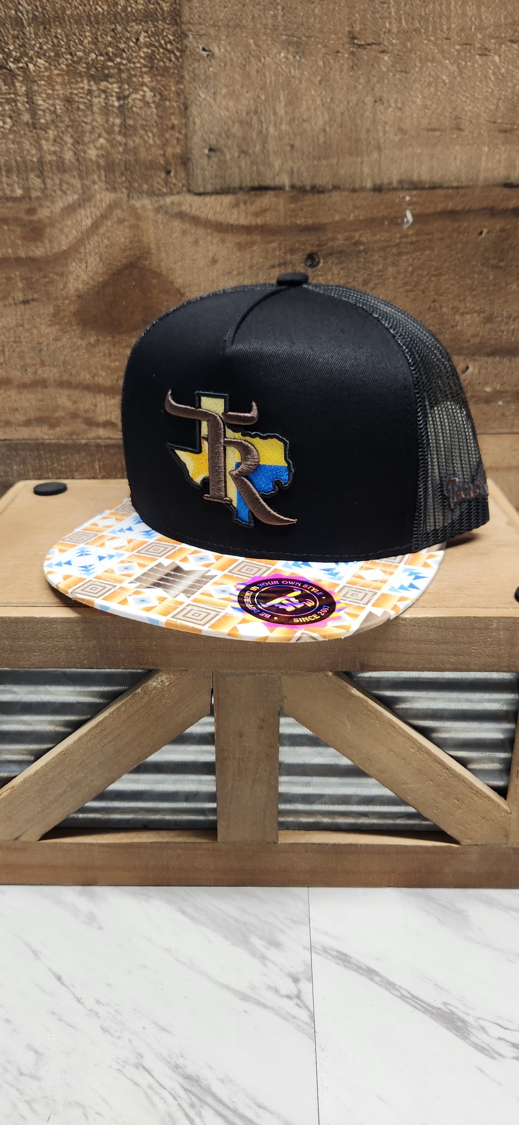 Pineapple - Aztec Brim/Black/Black