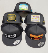 Load image into Gallery viewer, Five Hats - Grey/ Black