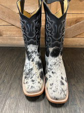 Load image into Gallery viewer, Texas ranch bulldog pinto boots