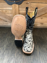 Load image into Gallery viewer, Texas ranch bulldog pinto boots