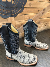 Load image into Gallery viewer, Texas ranch bulldog pinto boots