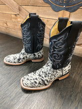 Load image into Gallery viewer, Texas ranch bulldog pinto boots