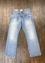 Load image into Gallery viewer, Men’s Ariat jeans M5 (31/30)