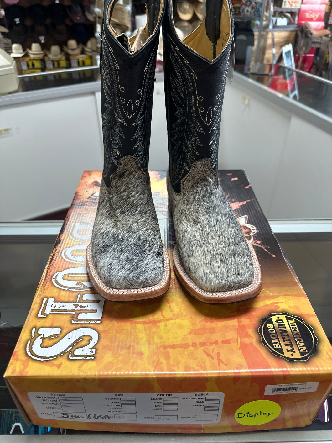 TR Men’s cow print Boots