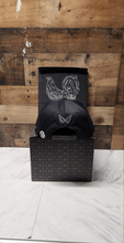 Load image into Gallery viewer, Black Rooster Flat - Black/Black
