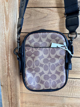 Load image into Gallery viewer, Coach Crossbody Bag