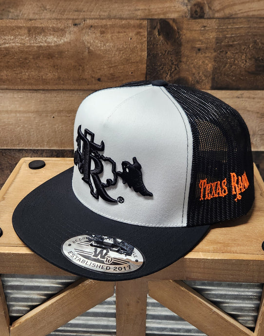 Texas Ranch Hunted House - Black/White/Black