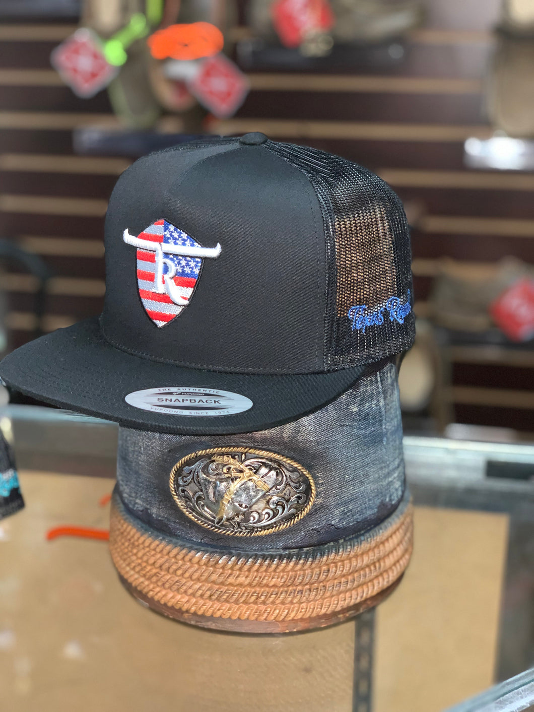 TR Patriotic Shield - Black/Black