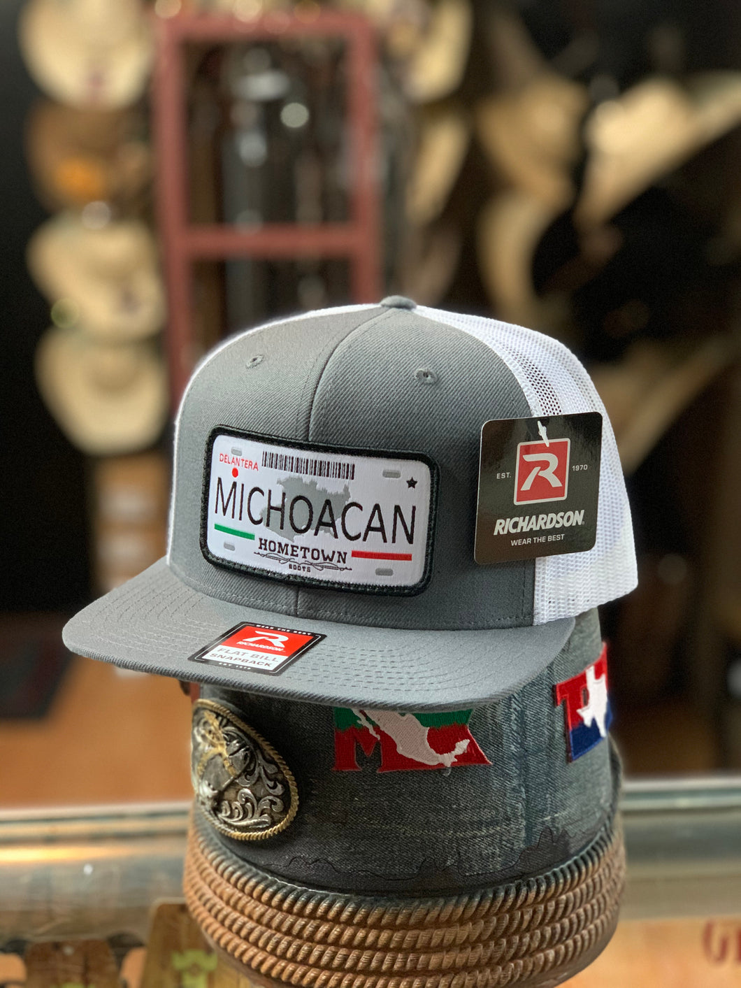 Michoacán R - Light Grey/White