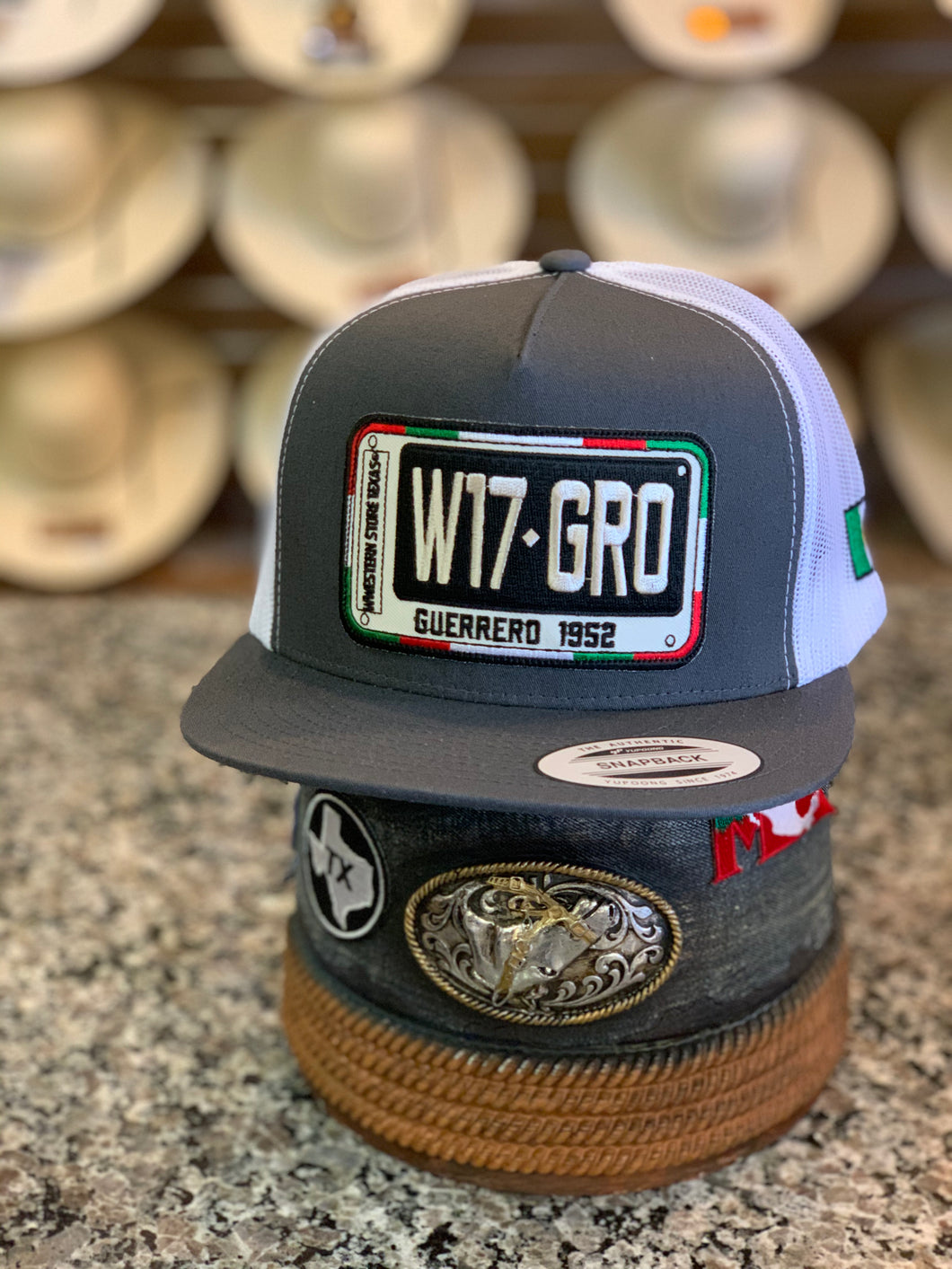 Ww W17 GRO - Grey/White